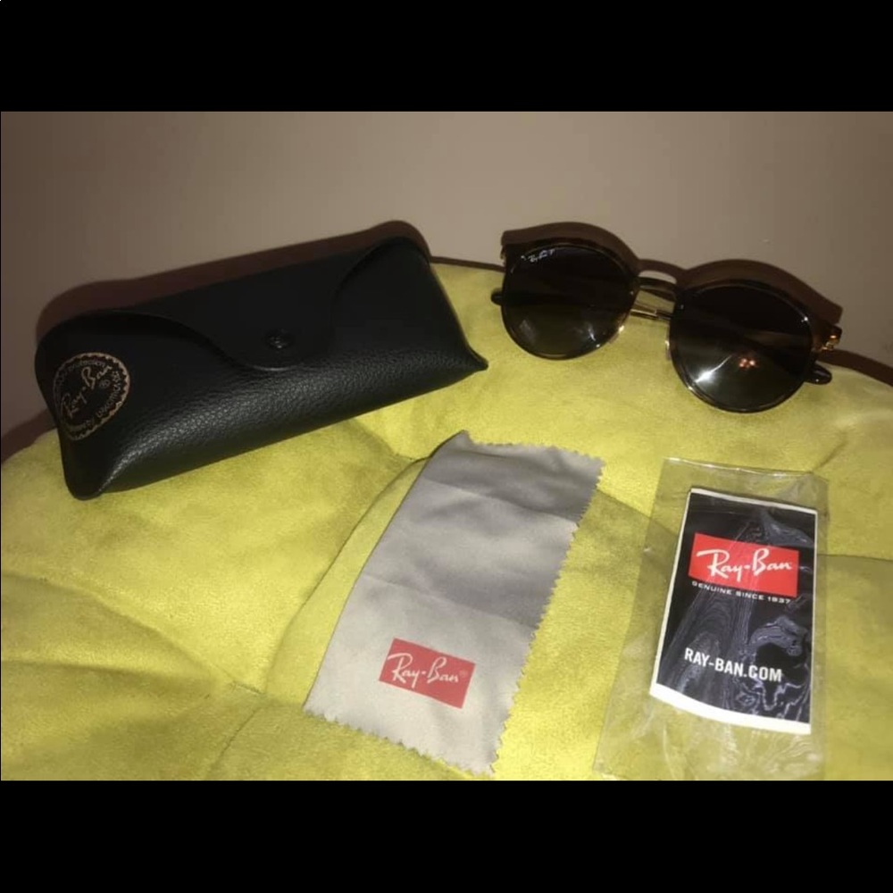 EMMA Tortoise Shell Ray Bans.